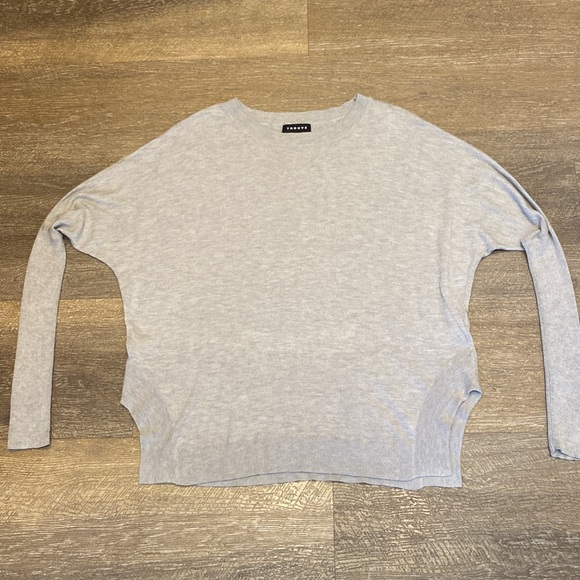 A Set of 2 Trouve Crewneck Long Sleeve Lightweight Sweaters in Black & Beige XS - Picture 11 of 12